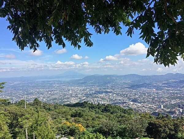 San Salvador has been the capital of El Salvador since 1839. It is located on the Ace Chaute River in the Boquerón Volcano Valley, a region of high seismic activity.  Devastated by earthquakes in 1854, 1873, 1917, and 1986 and by heavy floods in 1934, it has been reconstructed with modern government buildings, scenic parks, and plazas.